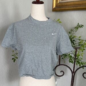 Nike Women's Heather Gray Short Sleeve Tee